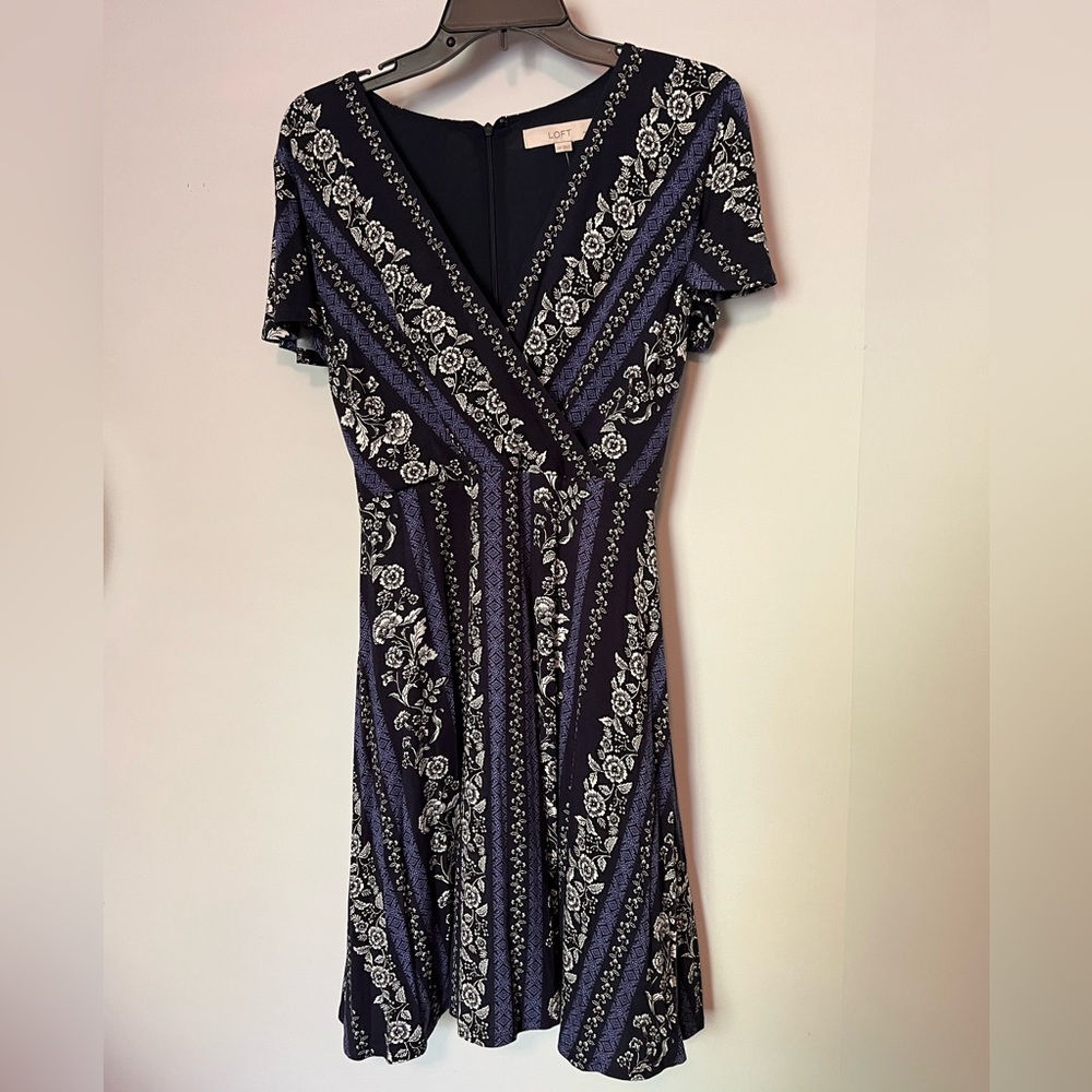 NWT LOFT short sleeve floral dress